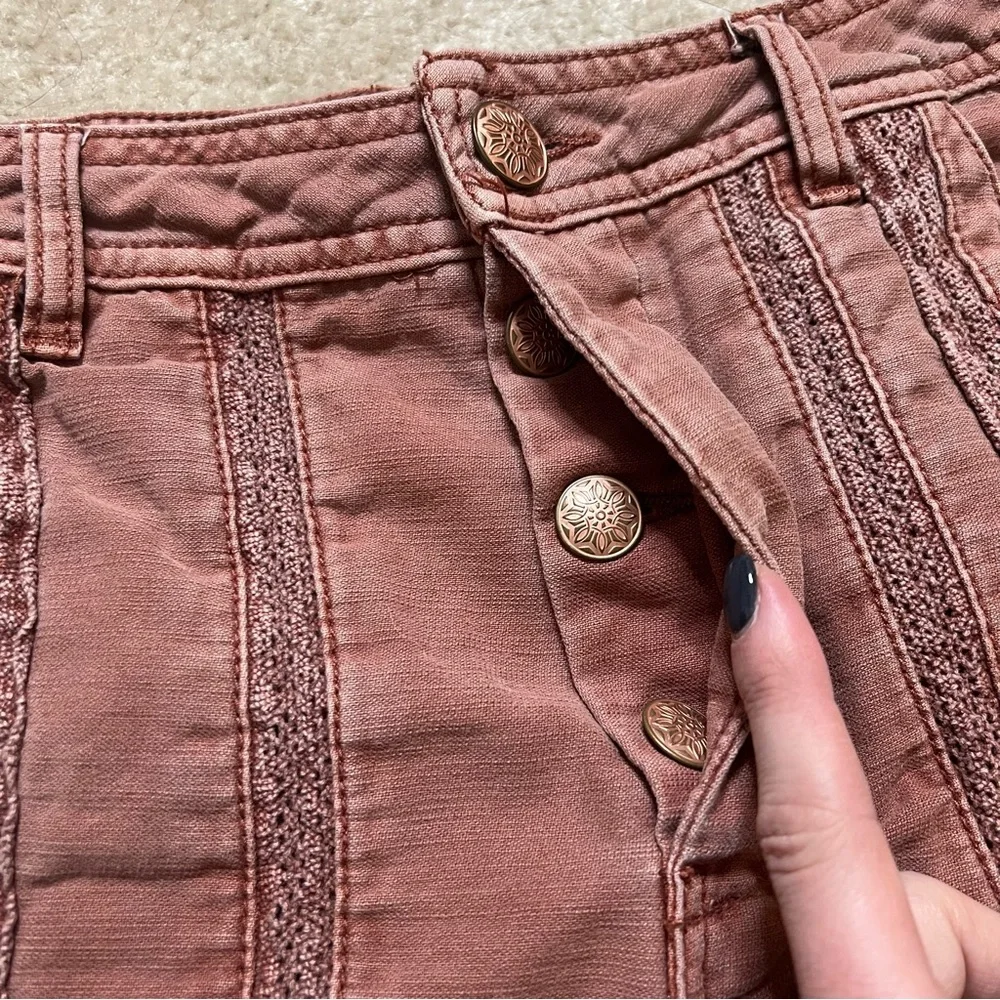 Free People Great Expectations lace trim shorts size 6